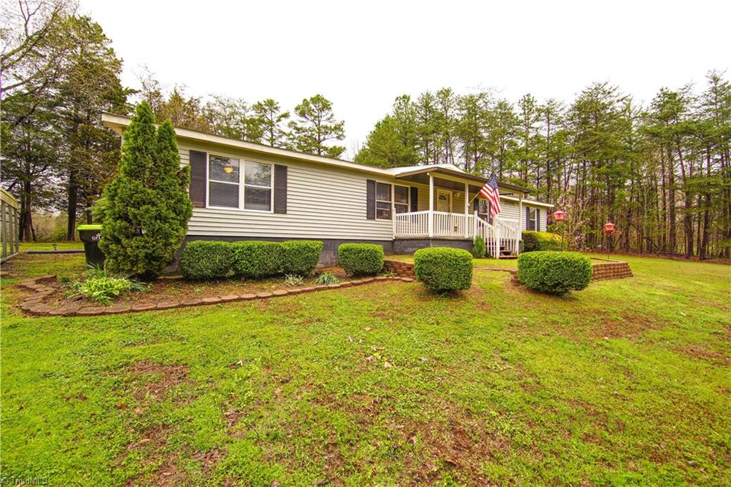 1087 Link Road Lexington, NC 27295 - Photo 3 of 23 Gallery Image 3