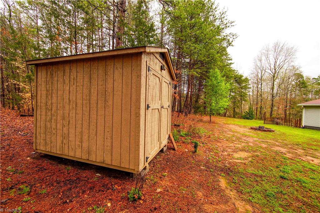 1087 Link Road Lexington, NC 27295 - Photo 22 of 23 Gallery Image 22