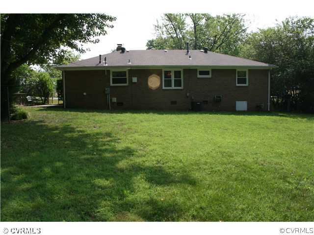 3204 Dancer Road Henrico, VA 23294 - Photo 9 of 9 Exterior Back