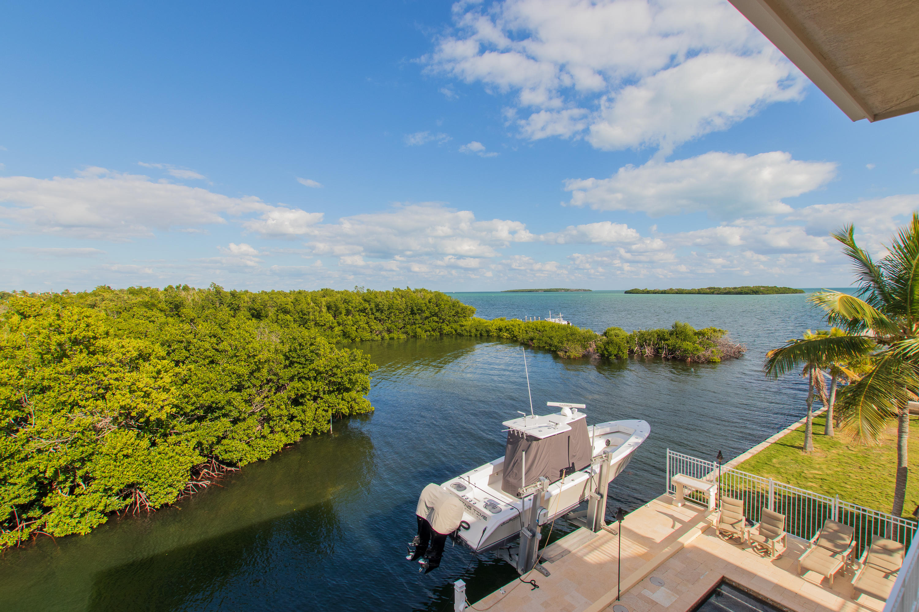 1203 Mockingbird Road Key Largo, FL 33037 - Photo 4 of 72 The Boating Life
