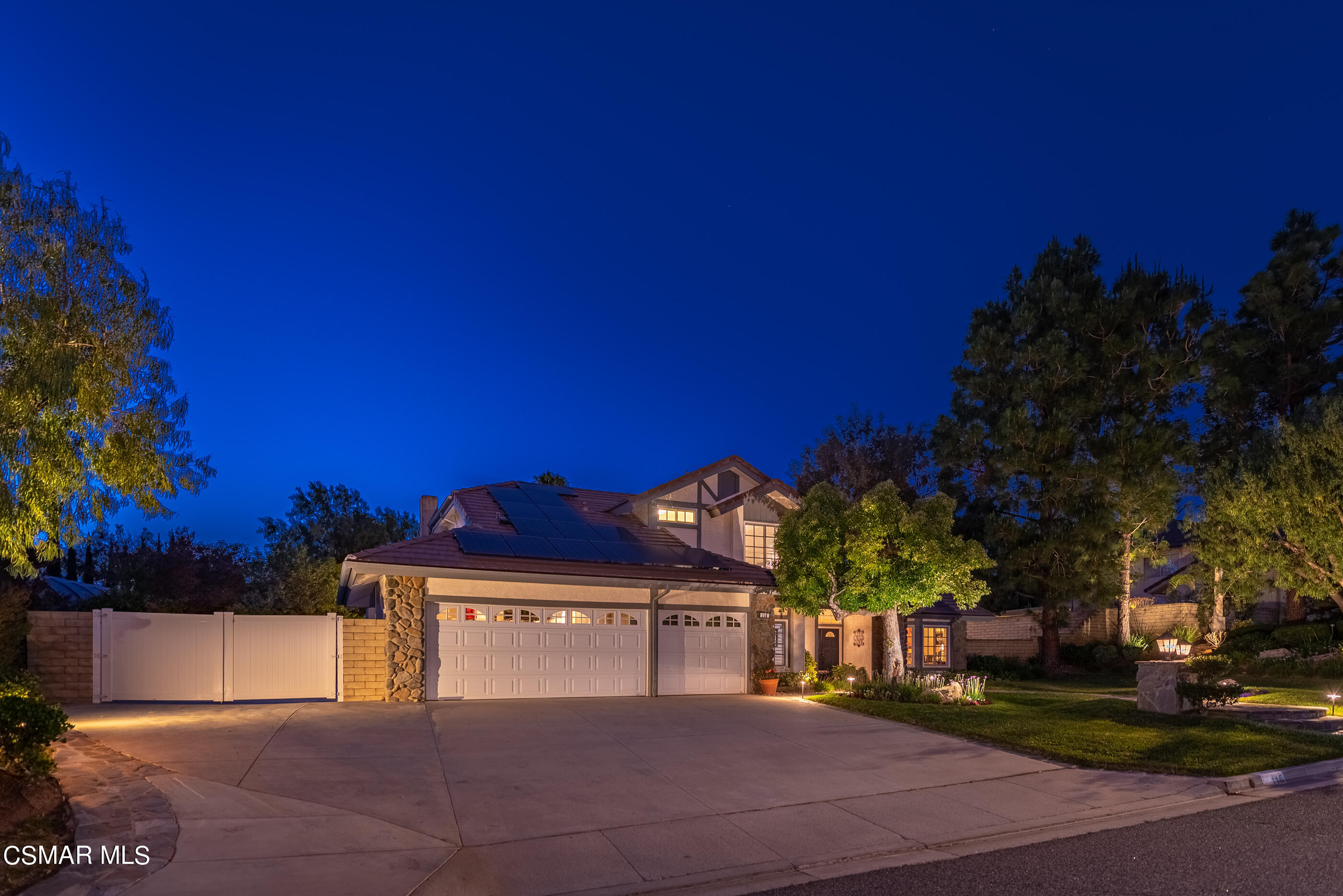 116 Valley Gate Road Simi Valley, CA 93065 - Photo 3 of 59 a view of a building with a street