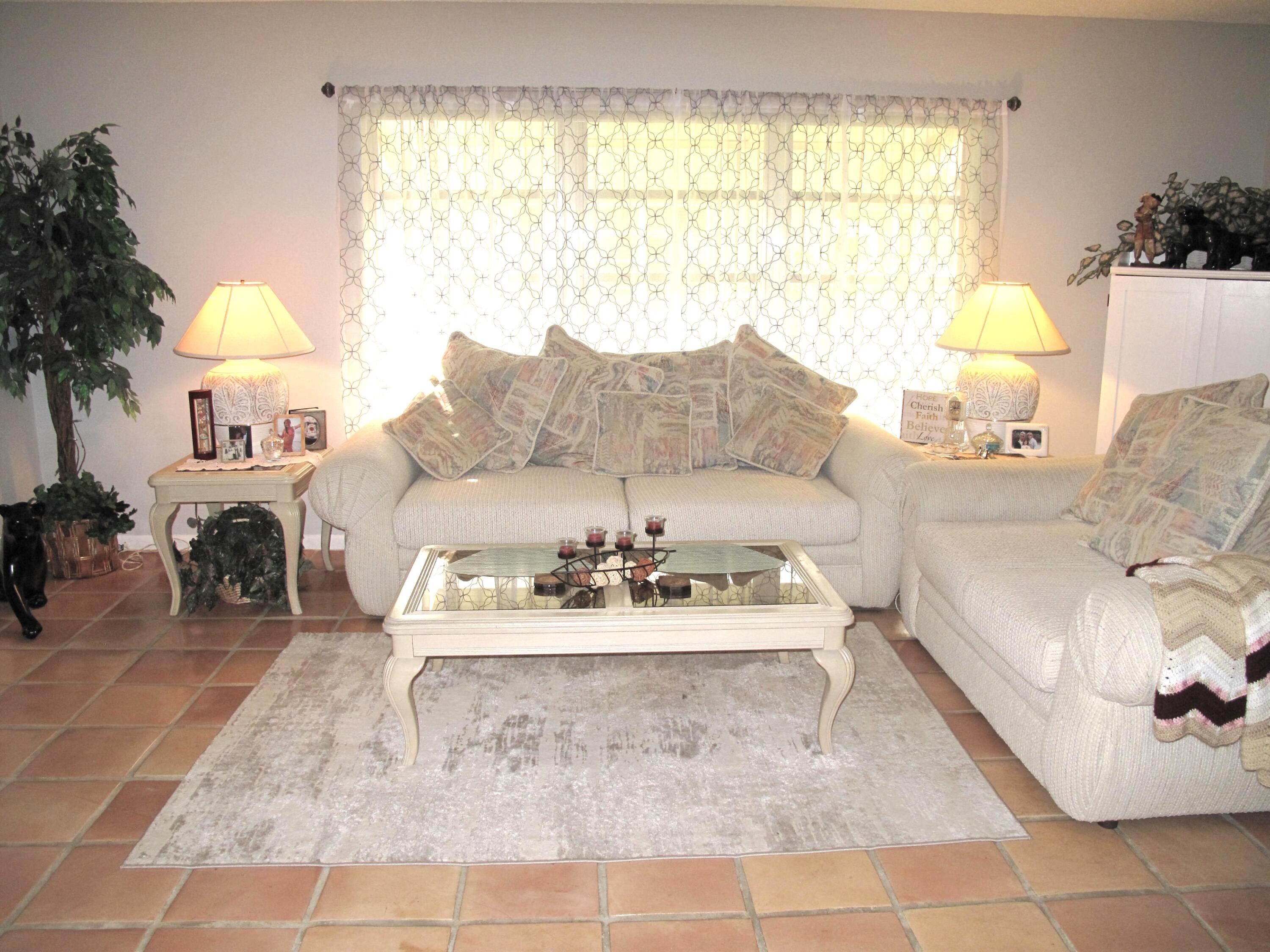 5220 Nesting Way, Unit D Delray Beach, FL 33484 - Photo 9 of 40 Living room (4)