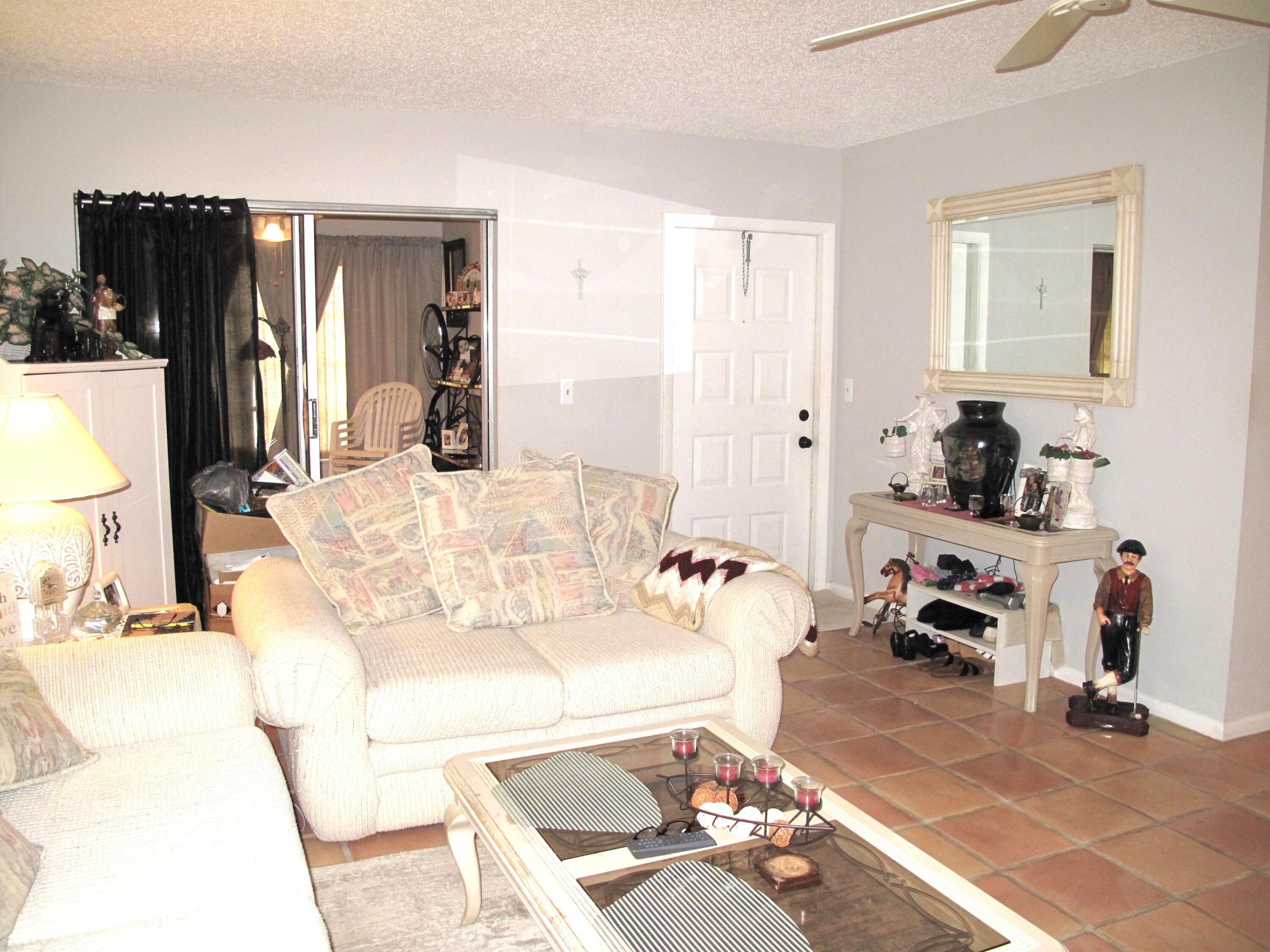 5220 Nesting Way, Unit D Delray Beach, FL 33484 - Photo 10 of 40 Living room (3)
