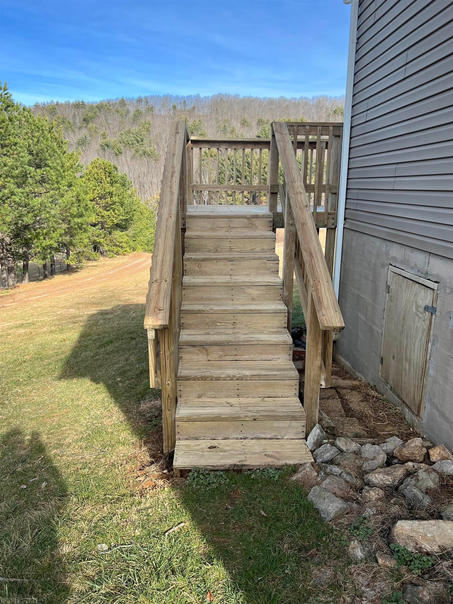 3950 Sunflower Road Pilot, VA 24138 - Photo 11 of 42 Gallery Image 11