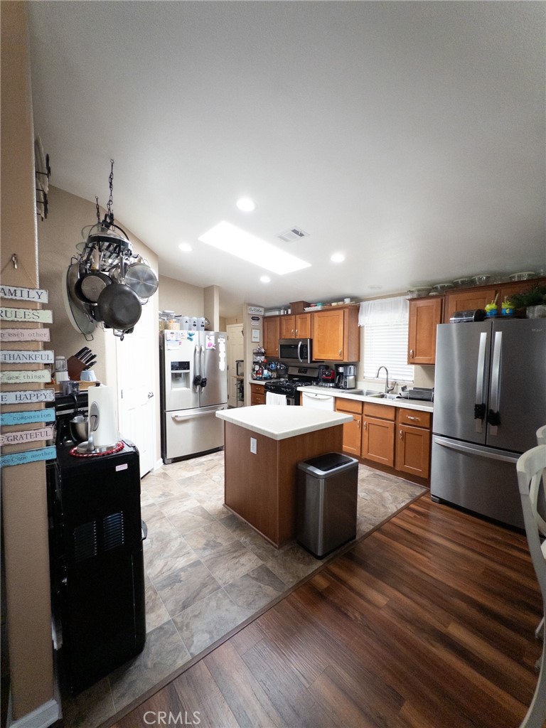20843 Waalew Road, Unit 154 Apple Valley, CA 92307 - Photo 34 of 36