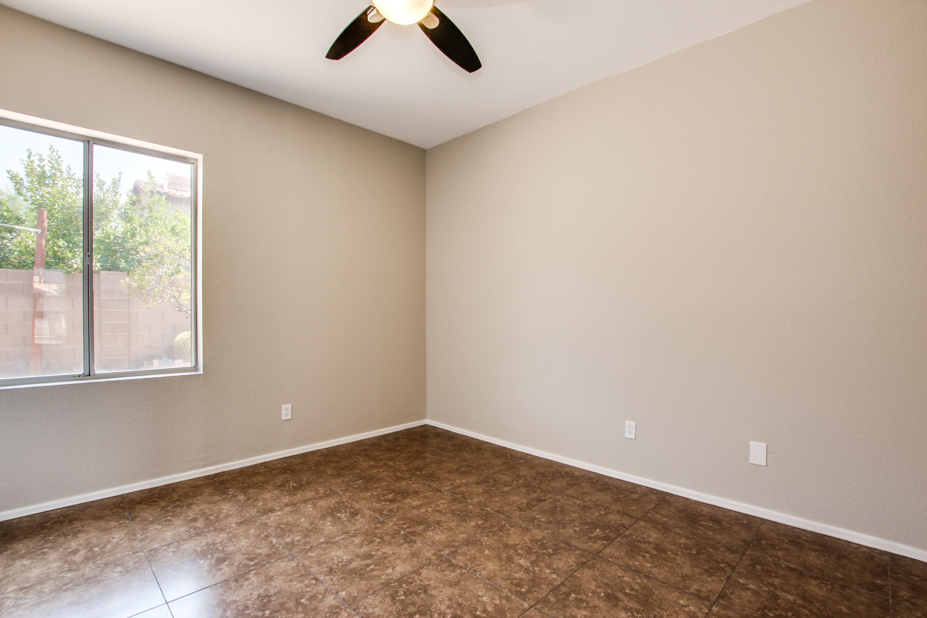 7189 West Rivulet Drive Tucson, AZ 85743 - Photo 12 of 15