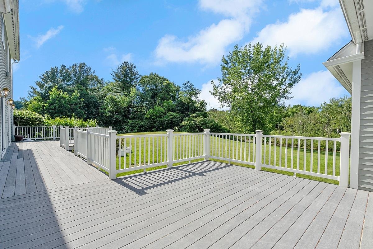 126 Broad Street Hollis, NH 03049 - Photo 26 of 37