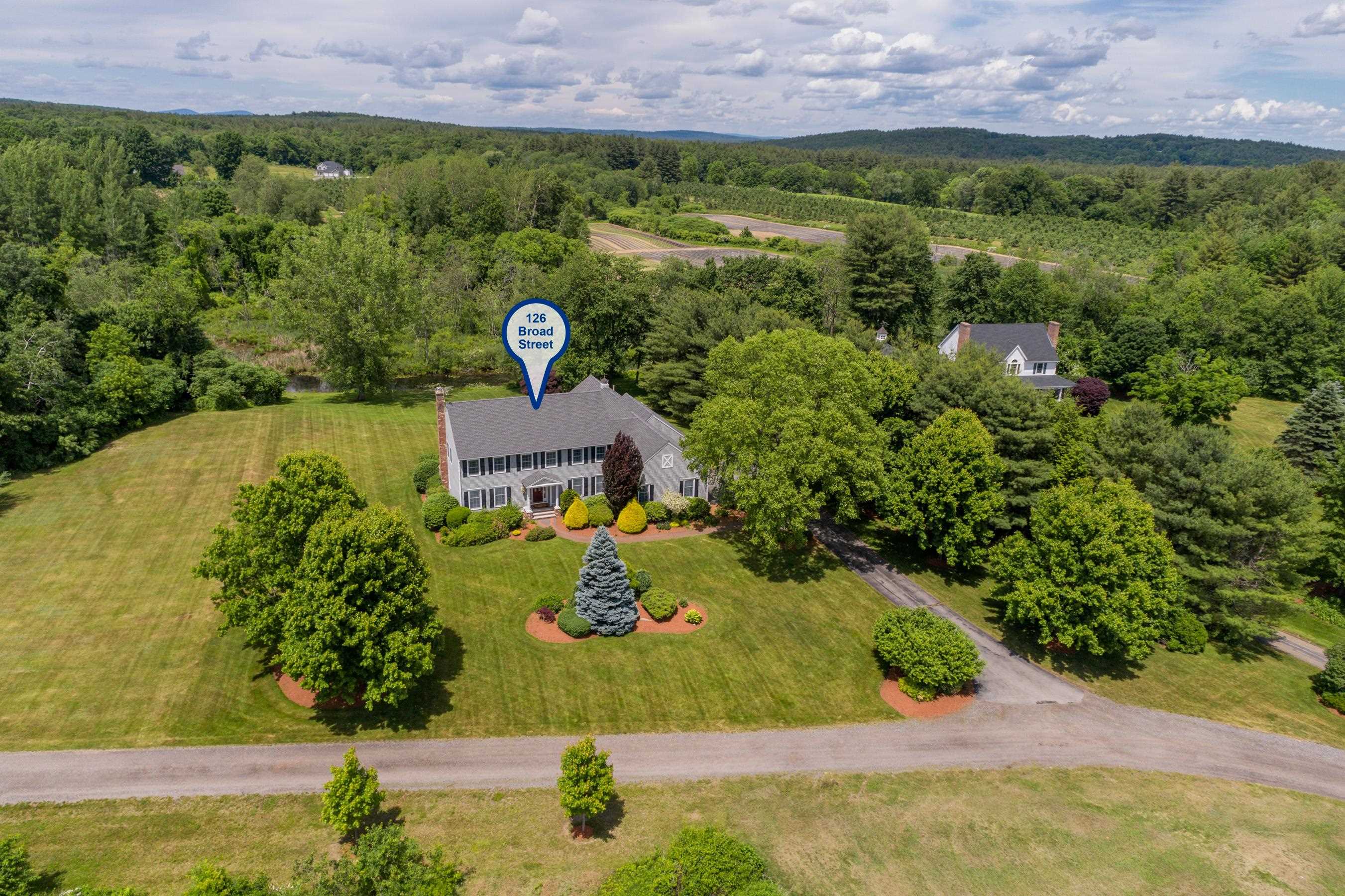 126 Broad Street Hollis, NH 03049 - Photo 35 of 37