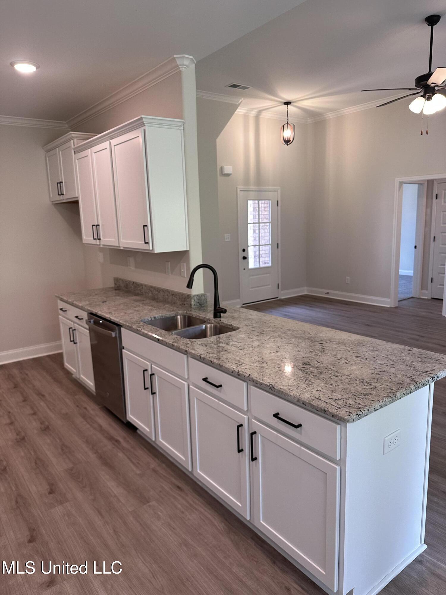 864 Andys Way Hernando, MS 38651 - Photo 6 of 30 IMG_8800