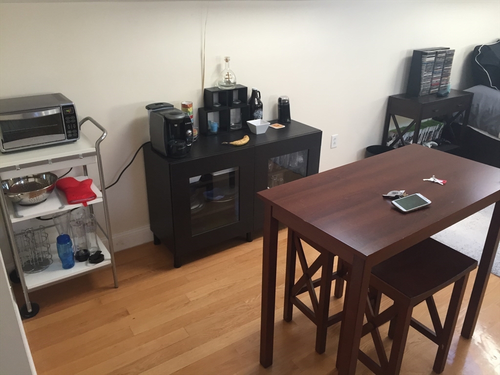 16 Magazine Street, Unit 3 Boston, MA 02119 - Photo 5 of 8