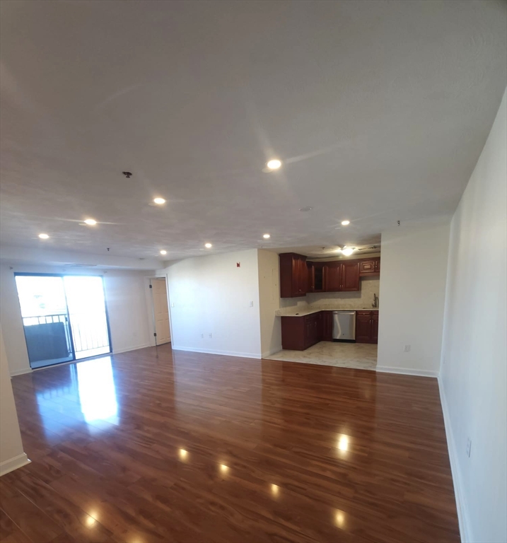 39 Parlin Street, Unit 407 Everett, MA 02149 - Photo 3 of 7