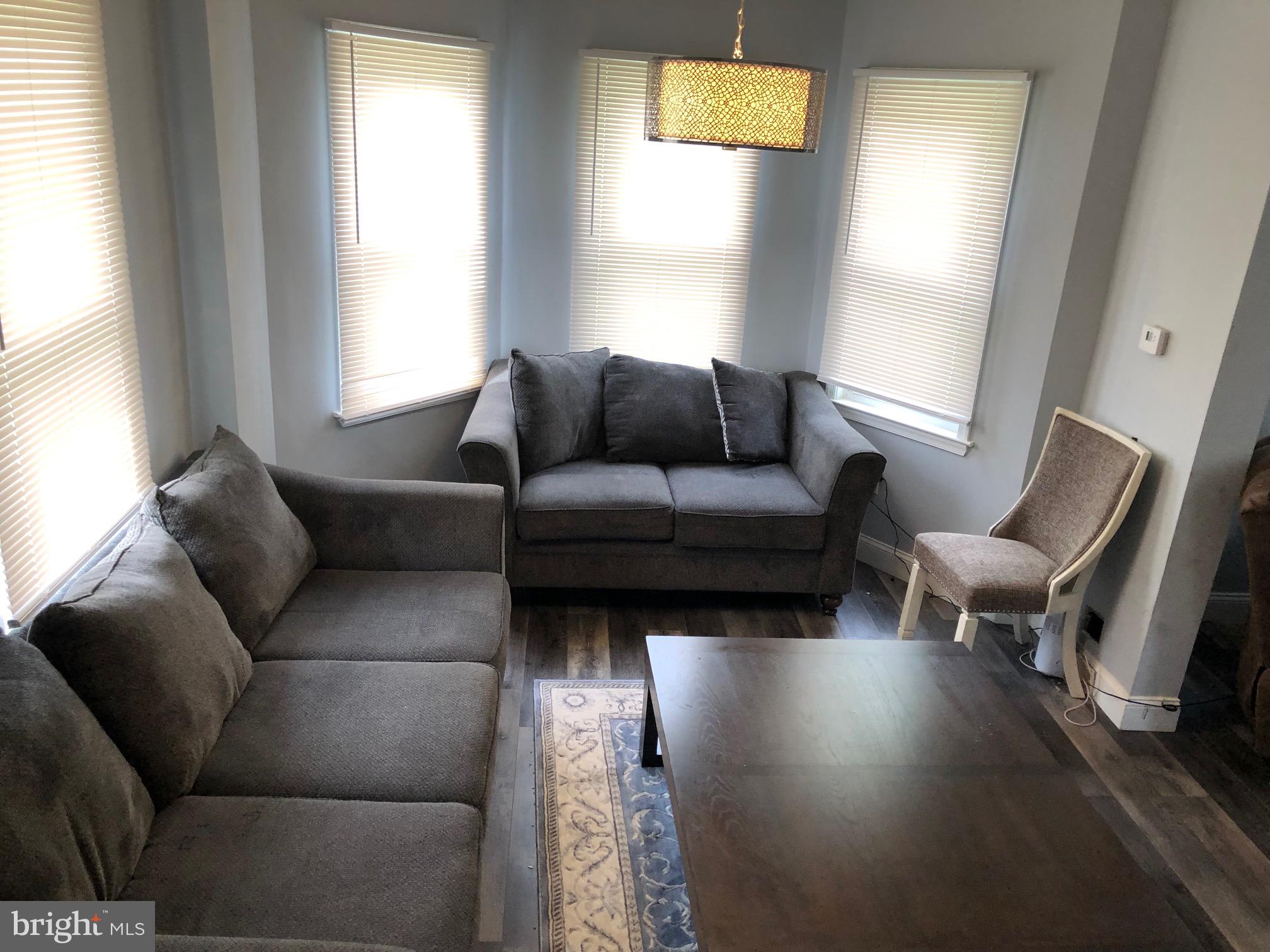 31 Clayton Road Williamstown, NJ 08094 - Photo 11 of 18 31 Clayton Road living room