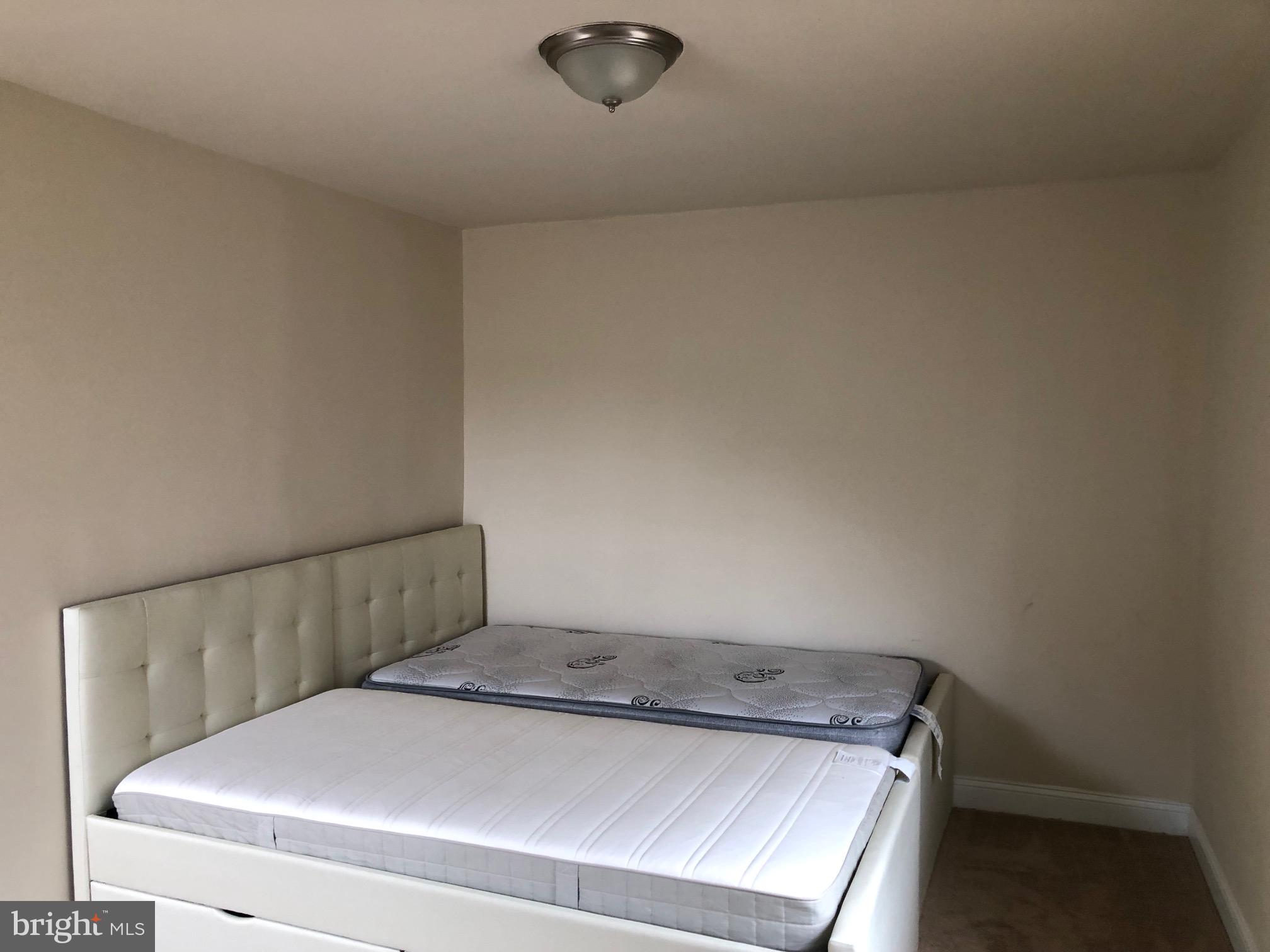 31 Clayton Road Williamstown, NJ 08094 - Photo 12 of 18 31 Clayton Road Bedroom 3