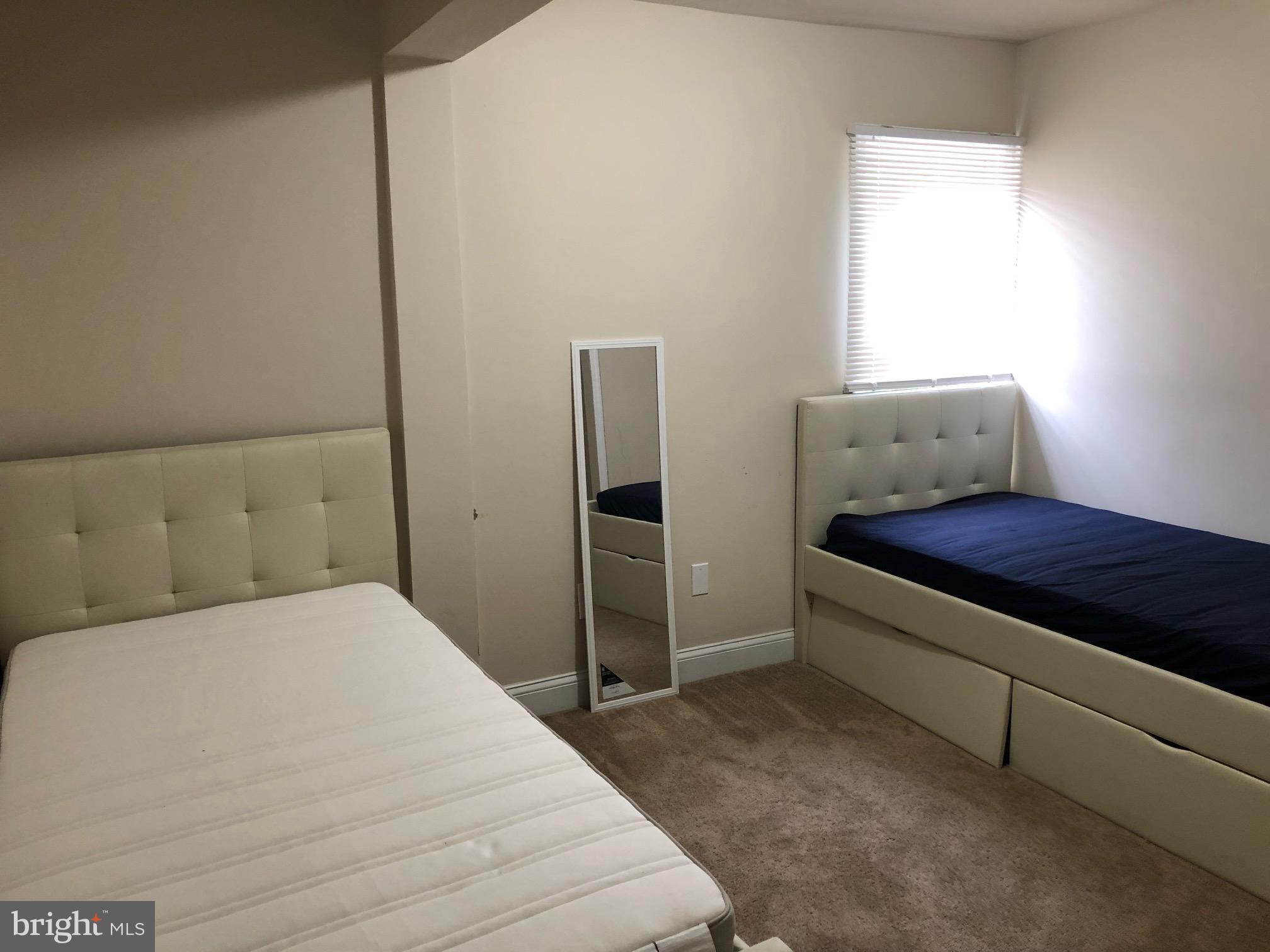 31 Clayton Road Williamstown, NJ 08094 - Photo 14 of 18 31 Clayton Road Bedroom 2