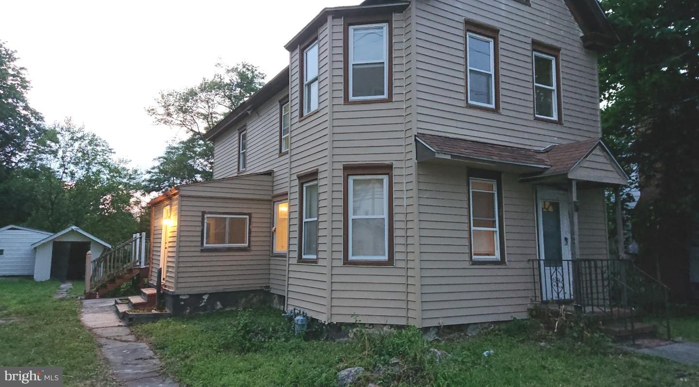 31 Clayton Road Williamstown, NJ 08094 - Photo 3 of 18 31 Clayton Road