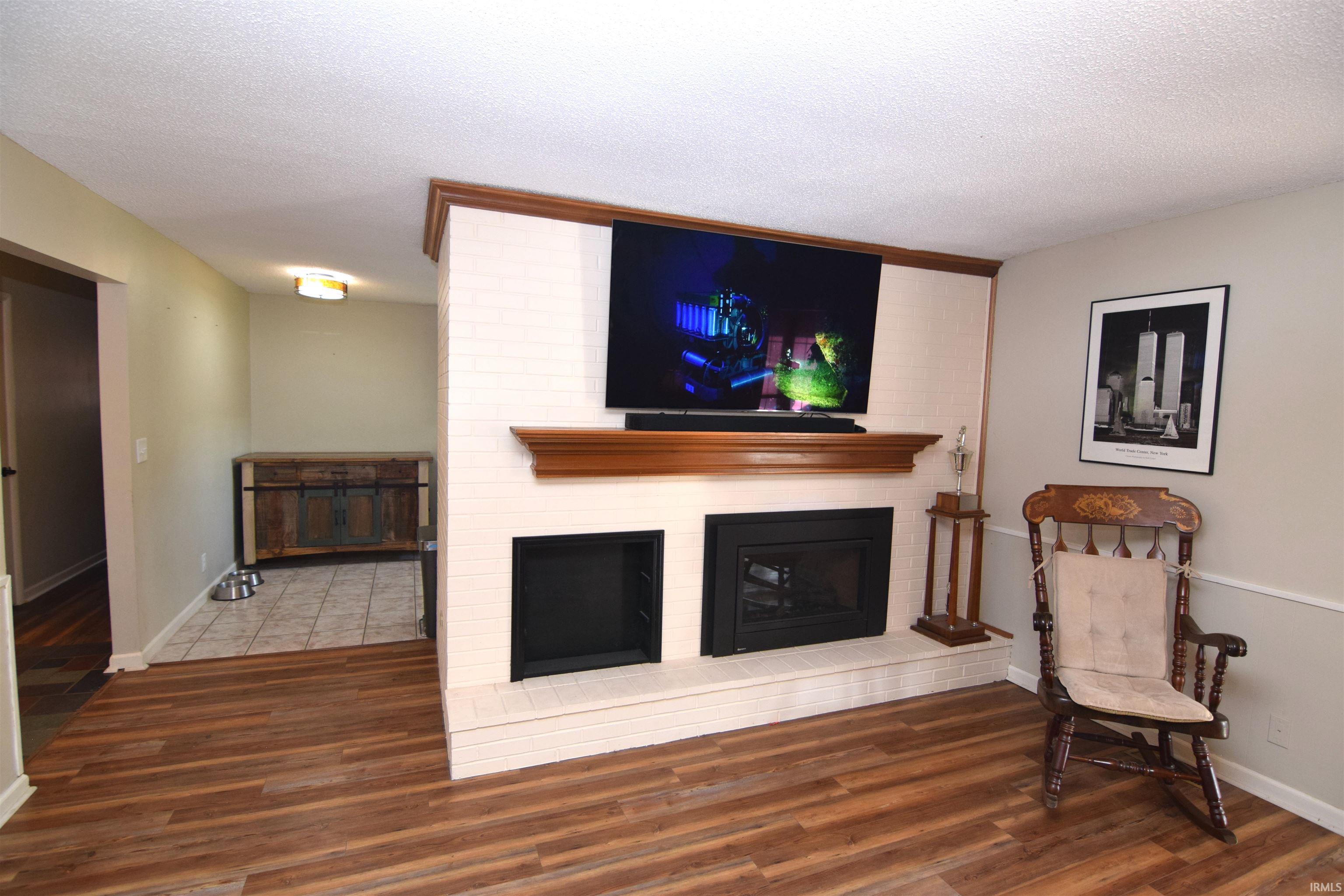 3301 East Miami Trail Muncie, IN 47302 - Photo 3 of 36