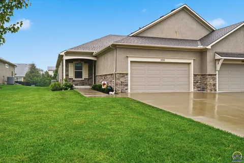 $550,000 | 2250 Lake Pointe Drive, Lawrence, KS 66049