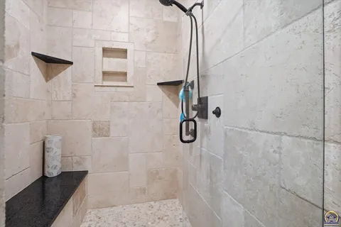 $550,000 | 2250 Lake Pointe Drive, Lawrence, KS 66049