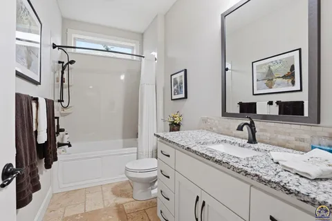 $550,000 | 2250 Lake Pointe Drive, Lawrence, KS 66049