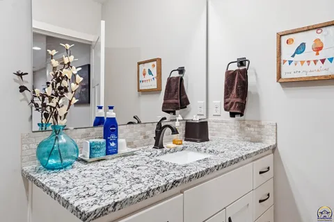 $550,000 | 2250 Lake Pointe Drive, Lawrence, KS 66049