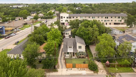 $600,000 | 5204 Samuel Huston Avenue, Unit A, Austin, TX 78721