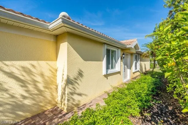 $2,800 | 8623 Erice Court, Naples, FL 34114