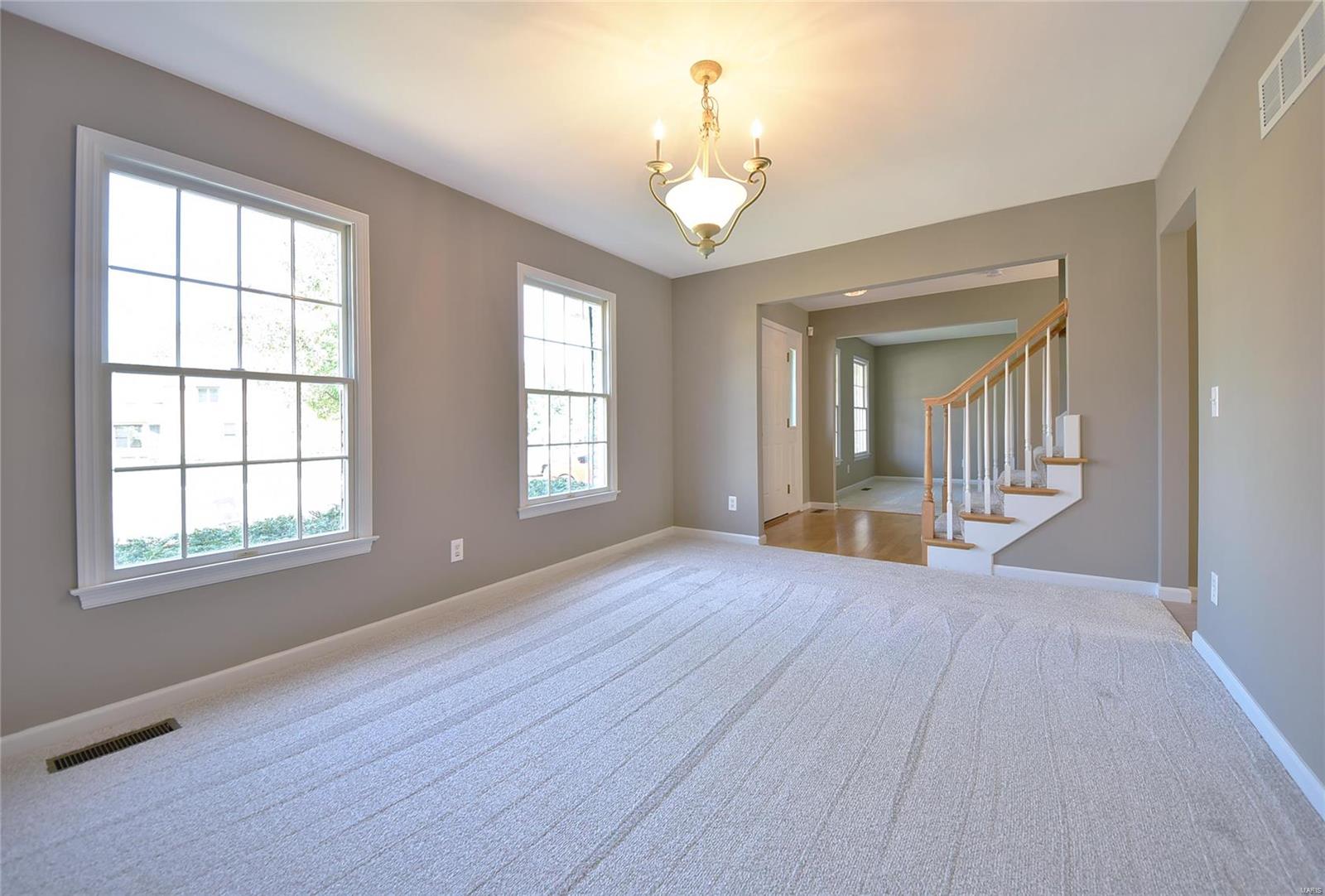 5 Hemingway Court Weldon Spring, MO 63304 - Photo 11 of 48