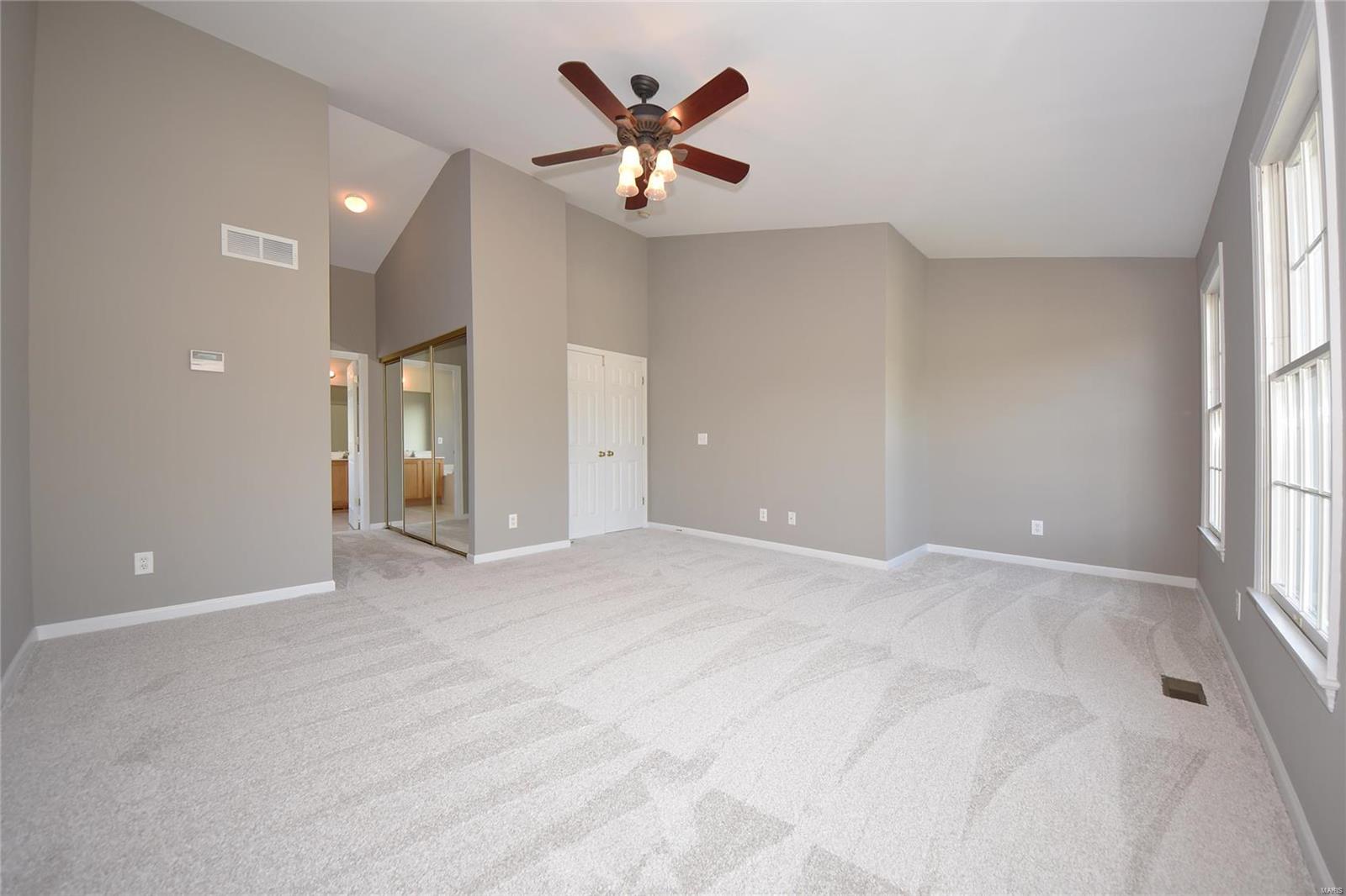 5 Hemingway Court Weldon Spring, MO 63304 - Photo 4 of 48