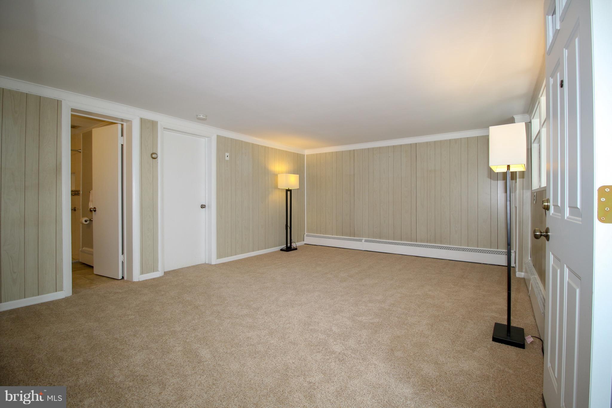 1729 Horner Road Woodbridge, VA 22191 - Photo 14 of 27 Newly carpeted, newly painted family room.