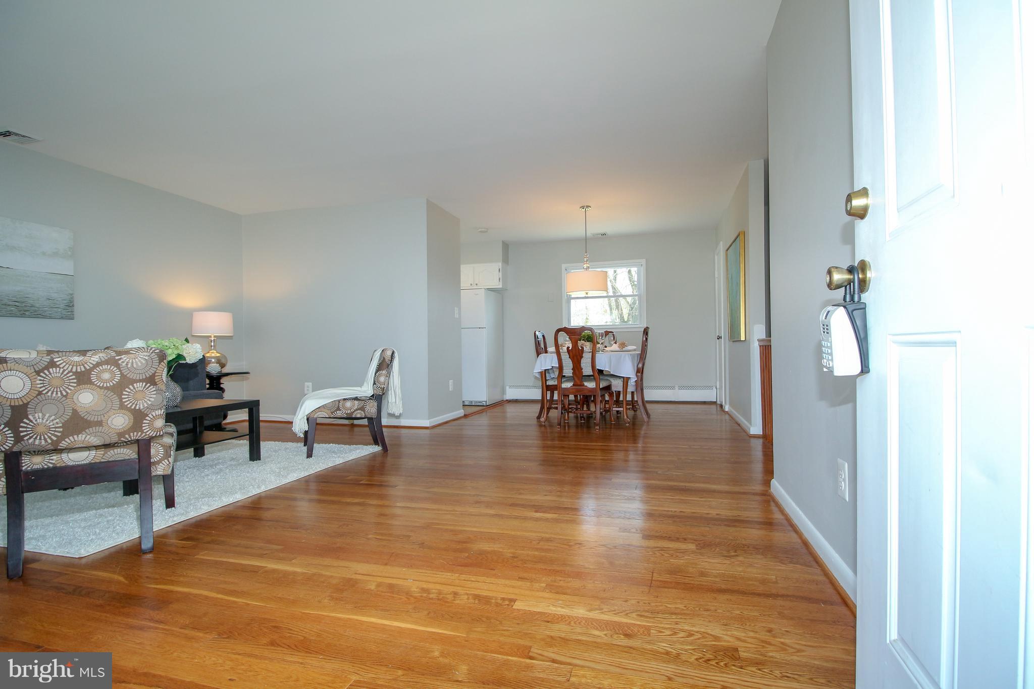 1729 Horner Road Woodbridge, VA 22191 - Photo 3 of 27 Gorgeous hardwood floors!