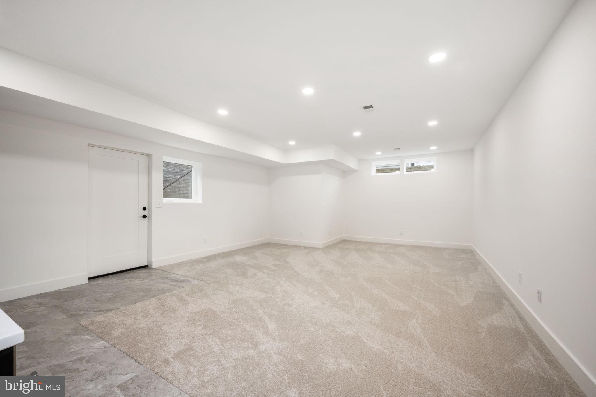 2001 North George Mason Drive Arlington, VA 22207 - Photo 37 of 50