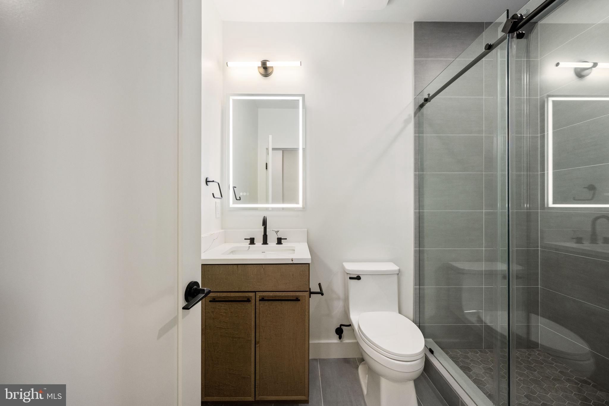 2001 North George Mason Drive Arlington, VA 22207 - Photo 41 of 50