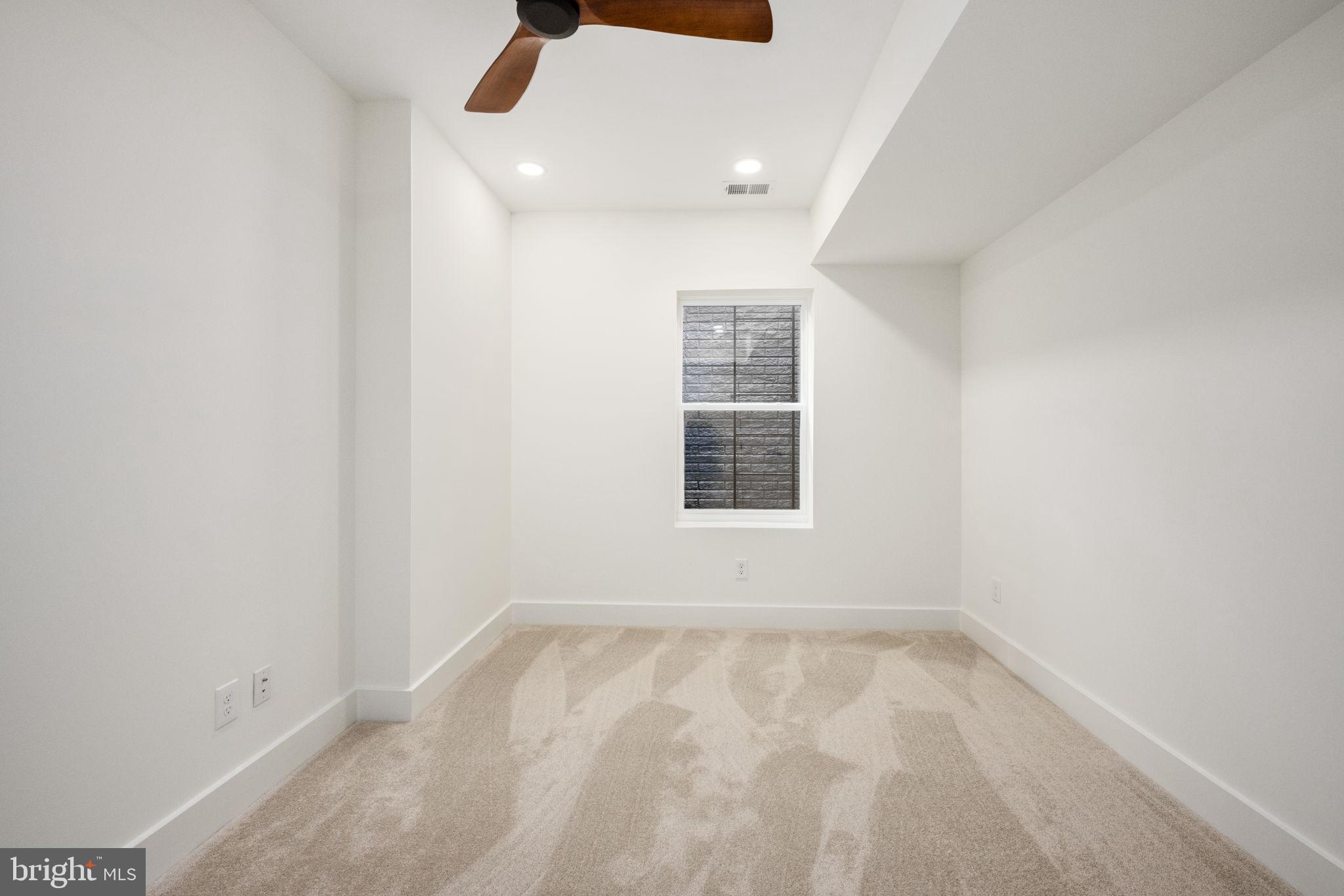 2001 North George Mason Drive Arlington, VA 22207 - Photo 42 of 50