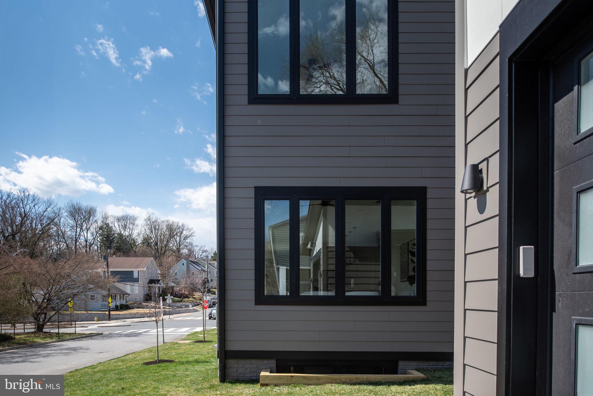 2001 North George Mason Drive Arlington, VA 22207 - Photo 47 of 50