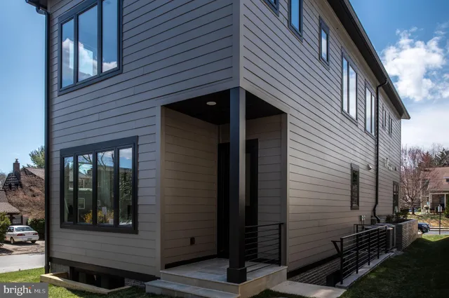 $11,000 | 2001 North George Mason Drive, Arlington, VA 22207