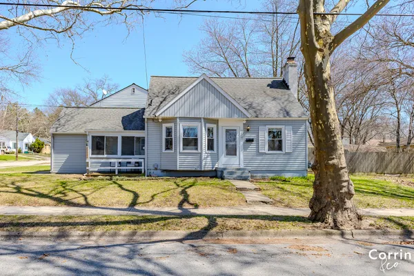 $260,000 | 2542 Raymond Avenue Southeast, Grand Rapids, MI 49507