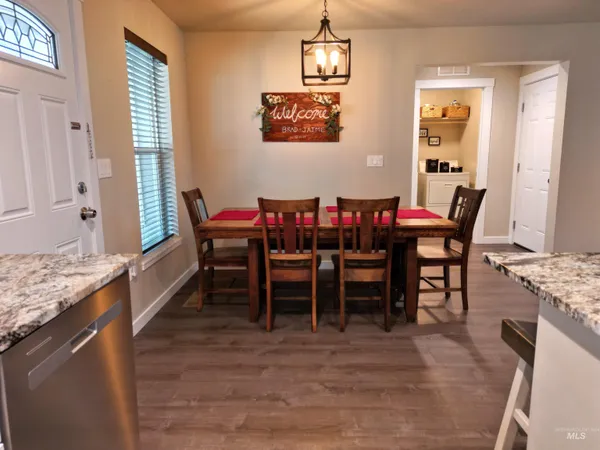 $599,999 | 33 Wapiti Ct Garden Valley, Garden Valley, ID 83622