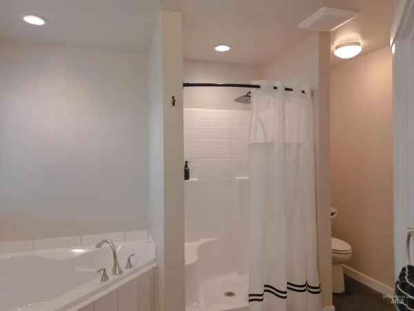 $599,999 | 33 Wapiti Ct Garden Valley, Garden Valley, ID 83622