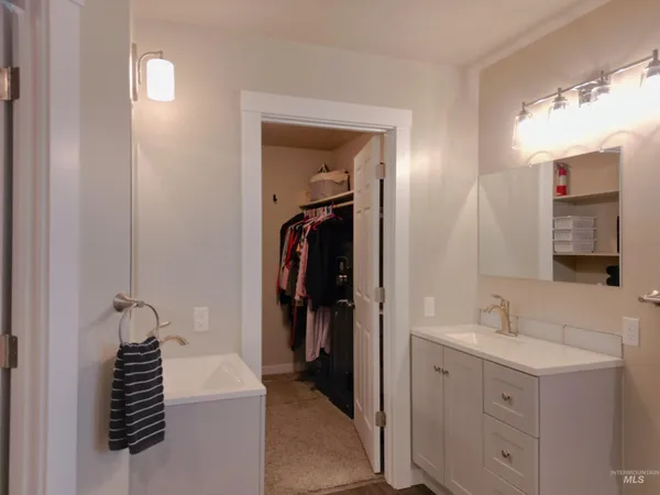 $599,999 | 33 Wapiti Ct Garden Valley, Garden Valley, ID 83622