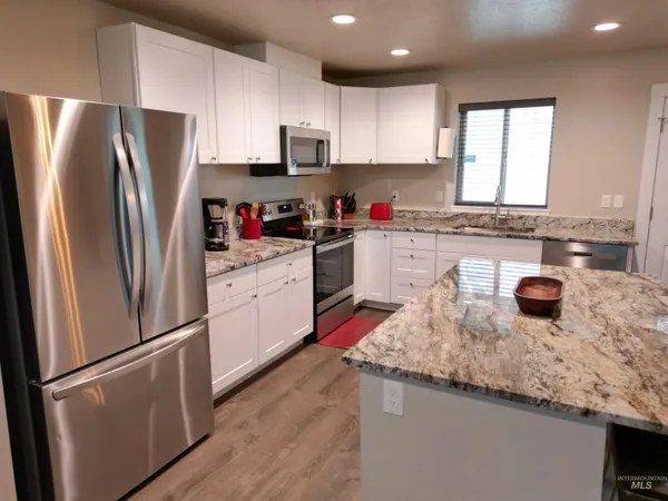 $599,999 | 33 Wapiti Ct Garden Valley, Garden Valley, ID 83622