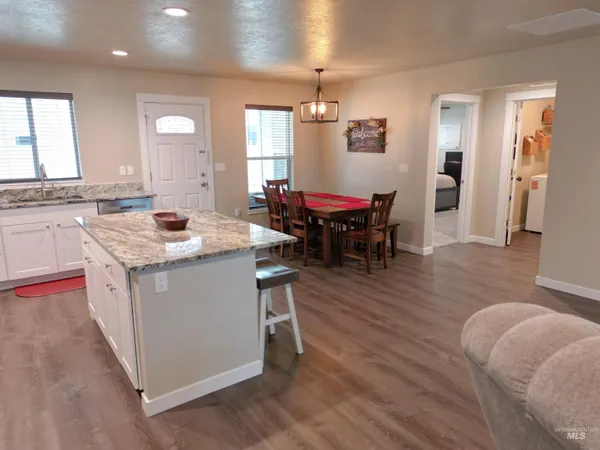 $599,999 | 33 Wapiti Ct Garden Valley, Garden Valley, ID 83622