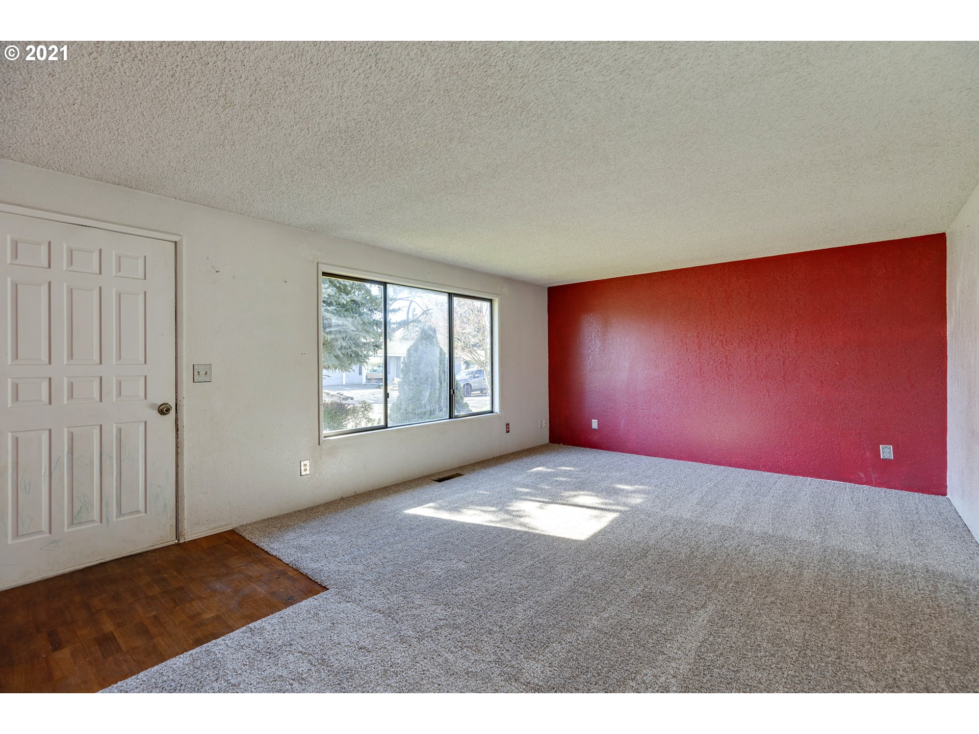 3757 9th Street Hubbard, OR 97032 - Photo 3 of 19 Gallery Image 3