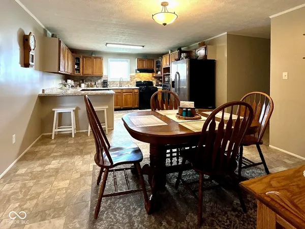 $199,000 | 301 Illinois Street, Farmersburg, IN 47850
