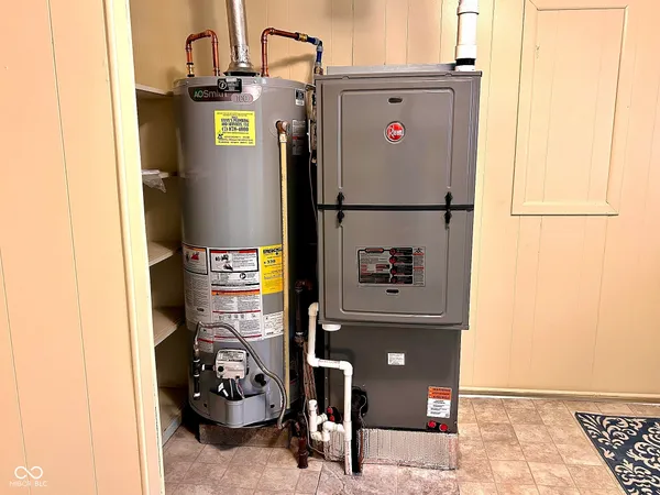 $199,000 | 301 Illinois Street, Farmersburg, IN 47850