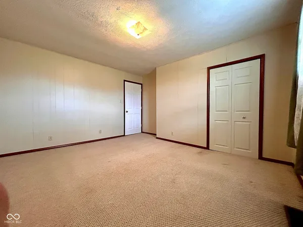 $199,000 | 301 Illinois Street, Farmersburg, IN 47850