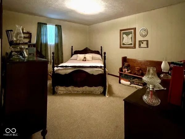 $199,000 | 301 Illinois Street, Farmersburg, IN 47850