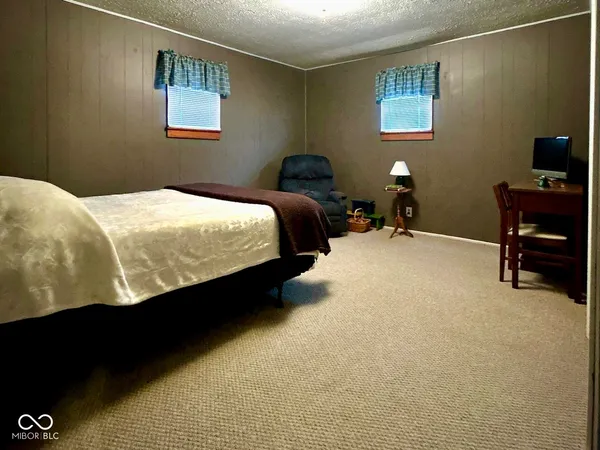 $199,000 | 301 Illinois Street, Farmersburg, IN 47850
