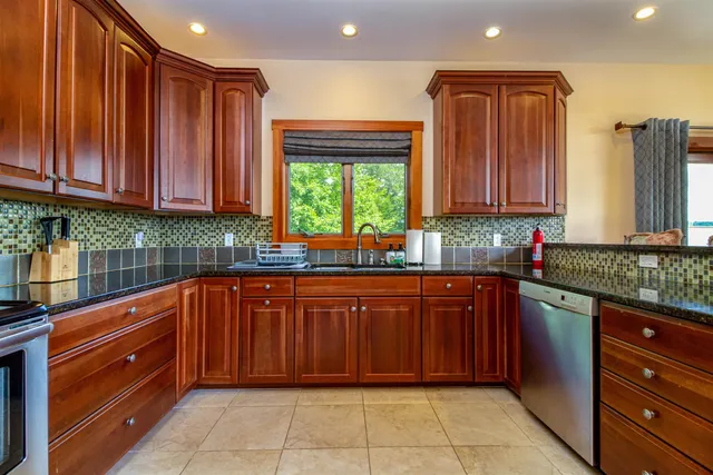 $1,250,000 | 166 Woods Road West, Ludlow, VT 05149