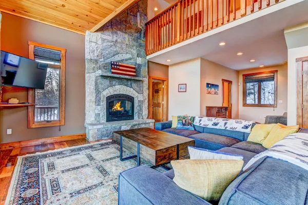 $1,250,000 | 166 Woods Road West, Ludlow, VT 05149