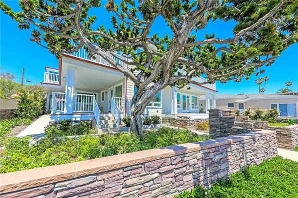 $7,650 | 376 Cliff Drive, Unit D, Laguna Beach, CA 92651